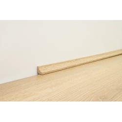 Contre-plinthes scoties